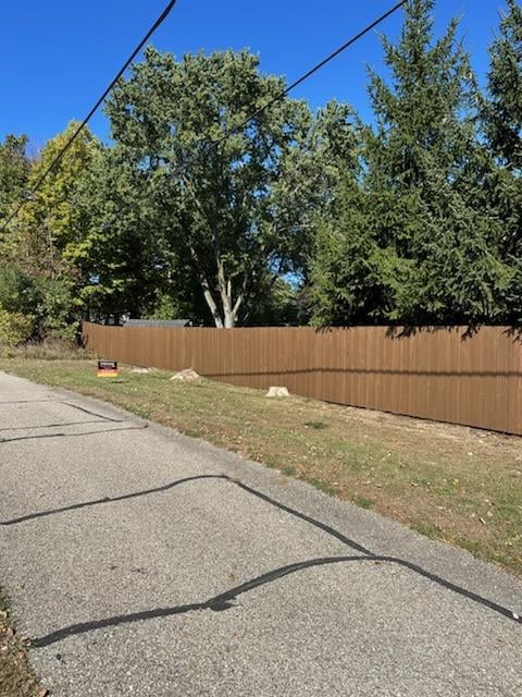 Cascade fence staining