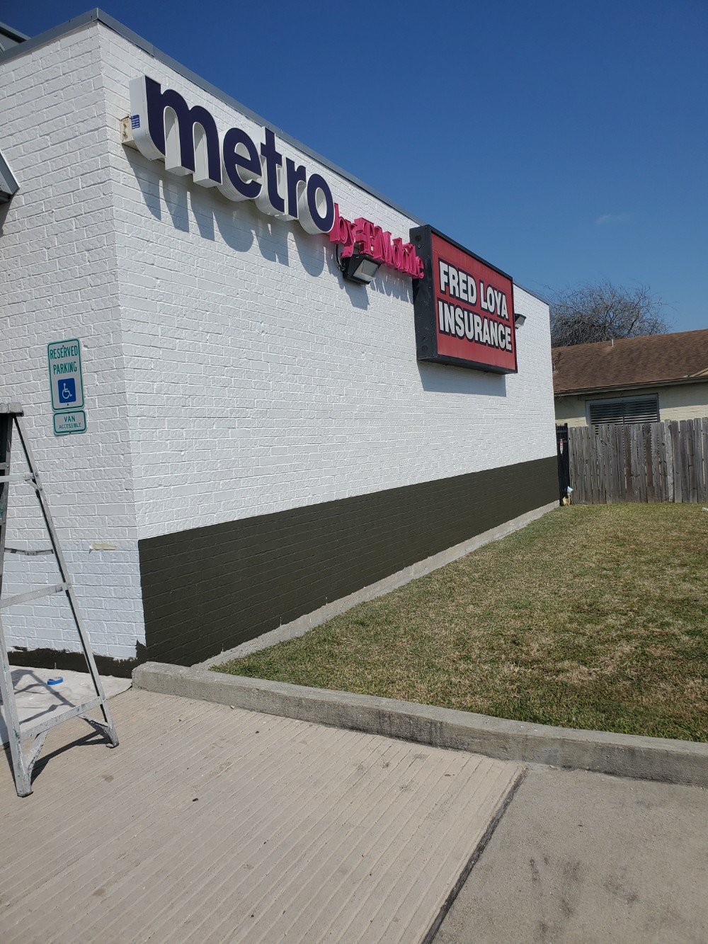 Commercial  Exterior Brick Painting with Sherwin Williams Loxon XP in Extra White with Urbane Bronze