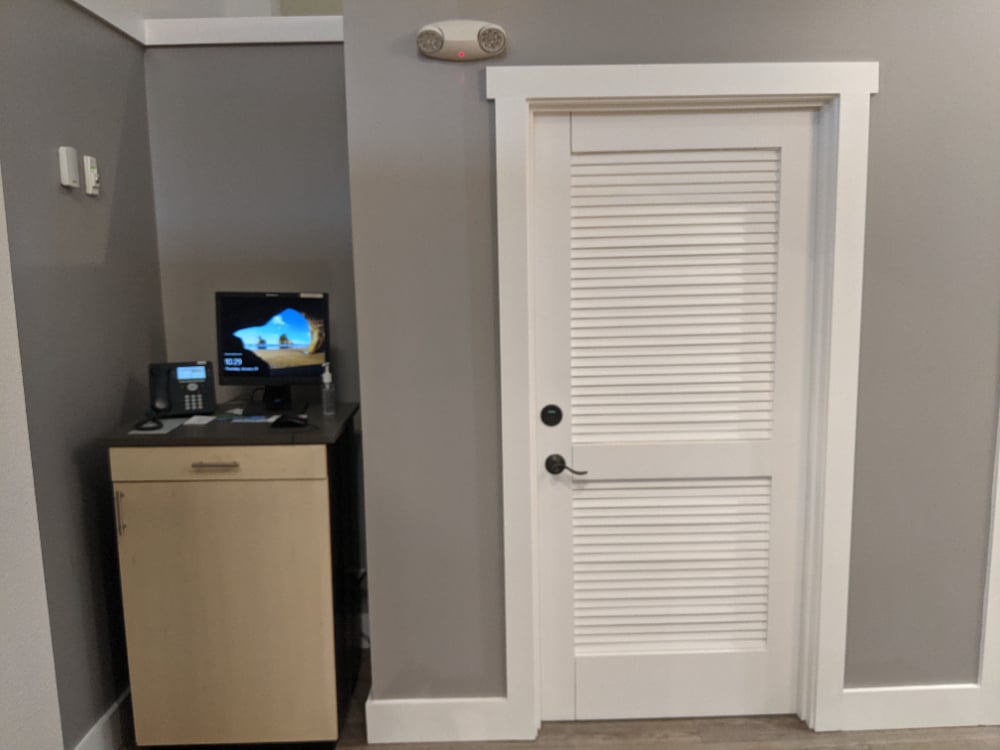 Commercial- LLBean Dressing Rooms- Walls & Trim