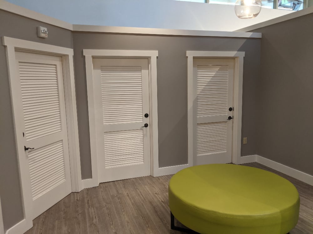 Commercial- LLBean Dressing Rooms- Walls & Trim