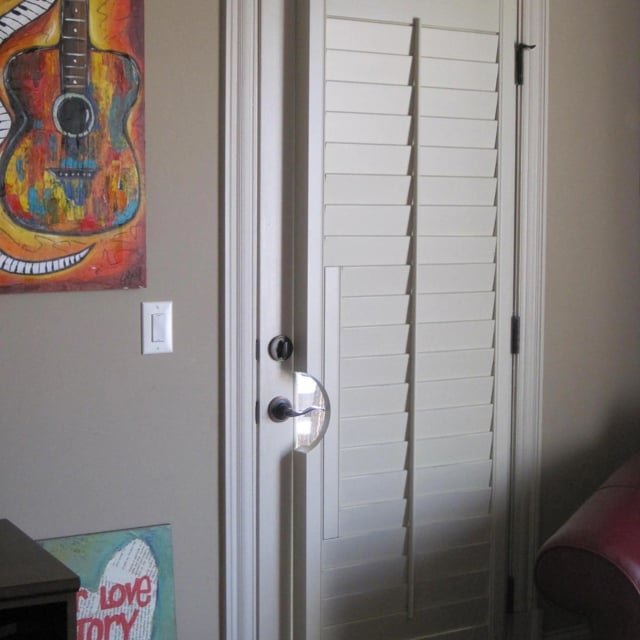 Door with build in wooden shades.