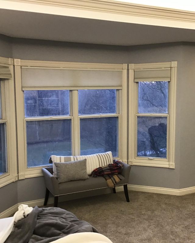 Interior painting to match furnishings in bay window