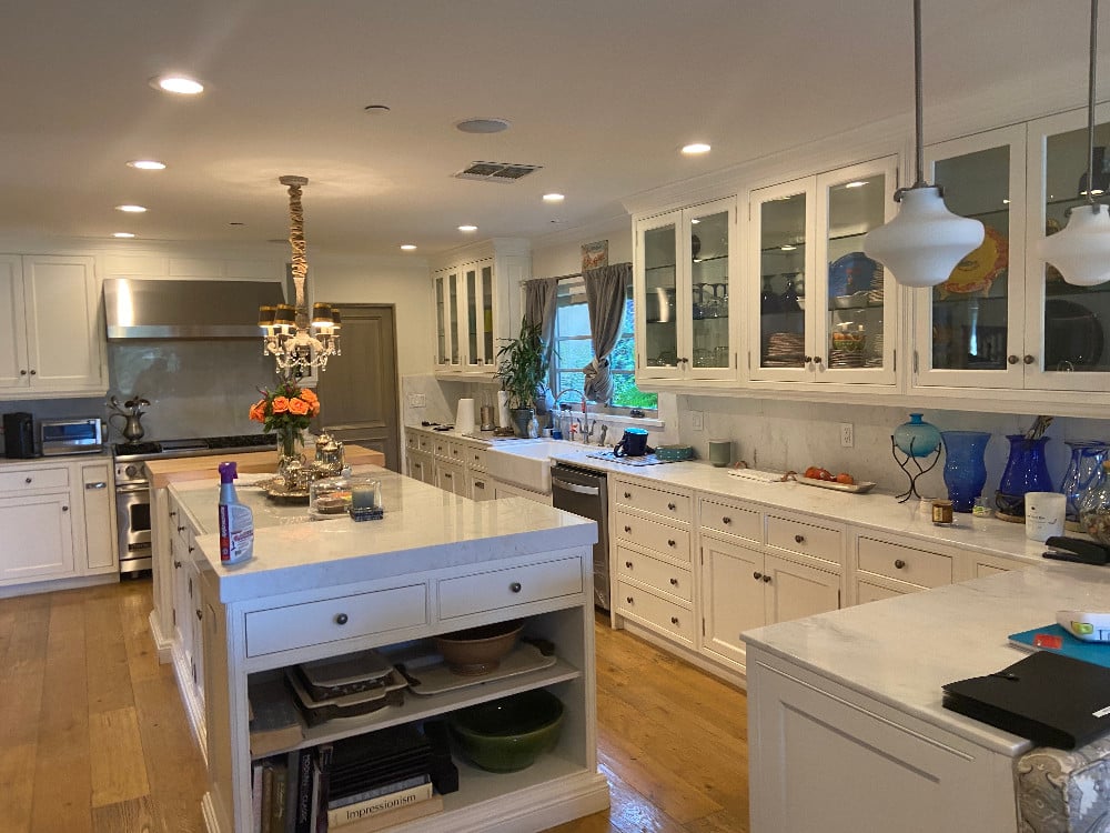 Kitchen Cabinets - Woodland Hills