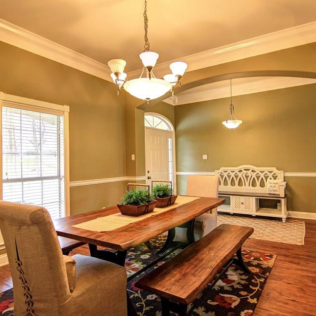 Light green dining room