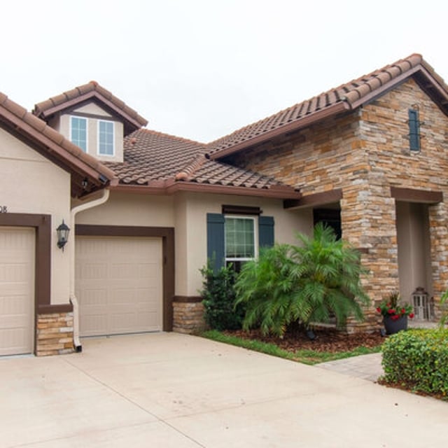 brown stone house