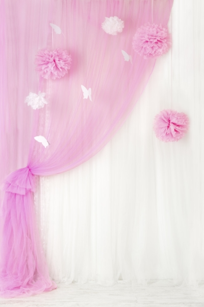 Design Tips: Chiffon Pink wall decorations
